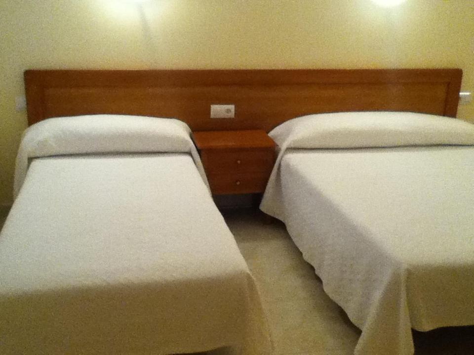 Hotel Restaurante Los Tulipanes San Salvador de Poio Zewnętrze zdjęcie